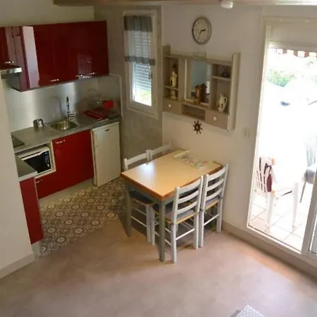 5 Pers, 1 Chambre, 1 Mezzanine, Terrasse + Parking - Ref, Ag306 Agde